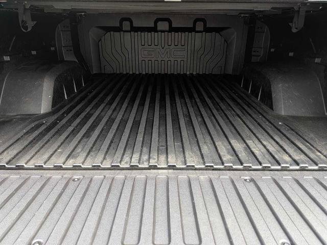 Used 2023 GMC Sierra 1500 AT4 w/ AT4 Premium Package AWD/4WD image 36