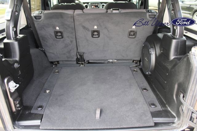 Used 2022 Jeep Wrangler Unlimited Sahara image 10