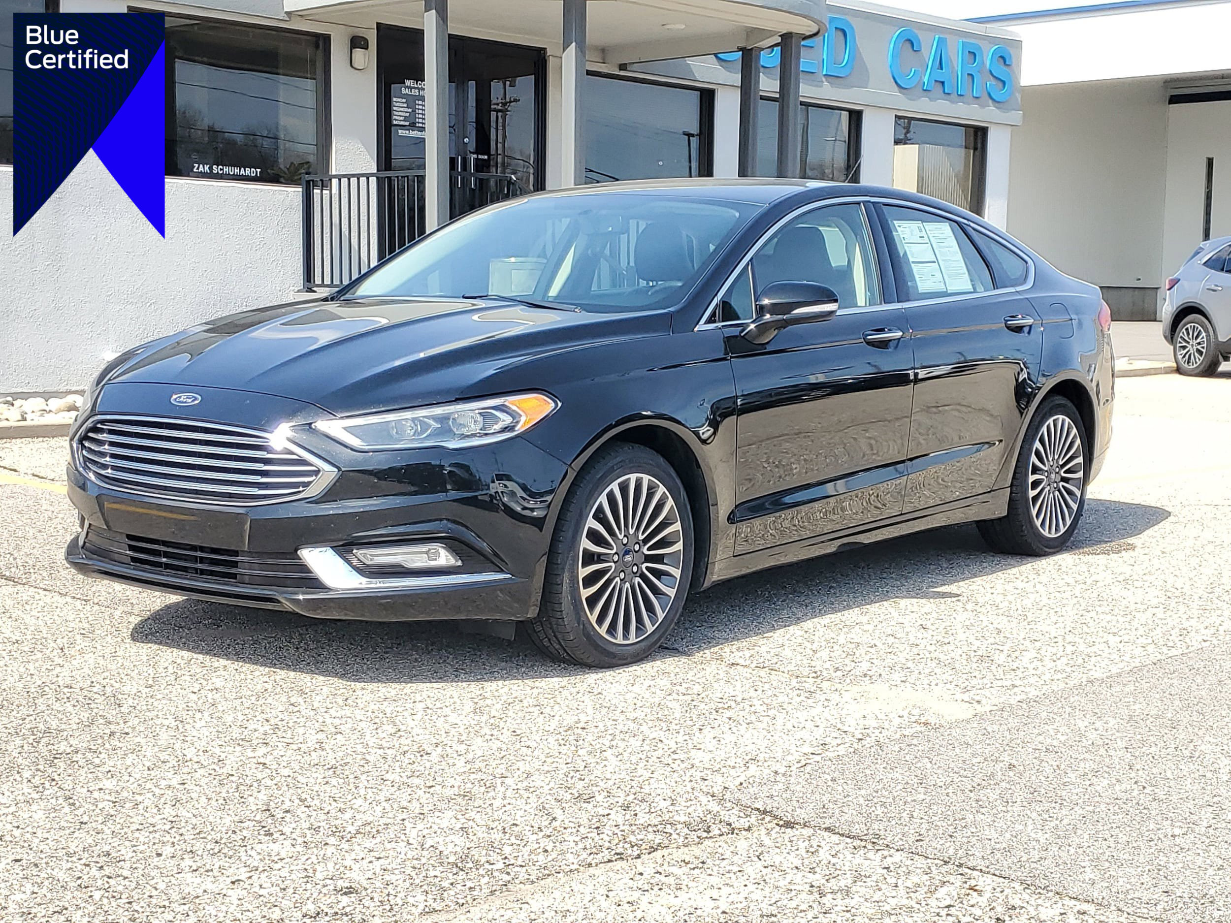 Certified 2017 Ford Fusion SE w/ Fusion SE Technology Package FWD image 1
