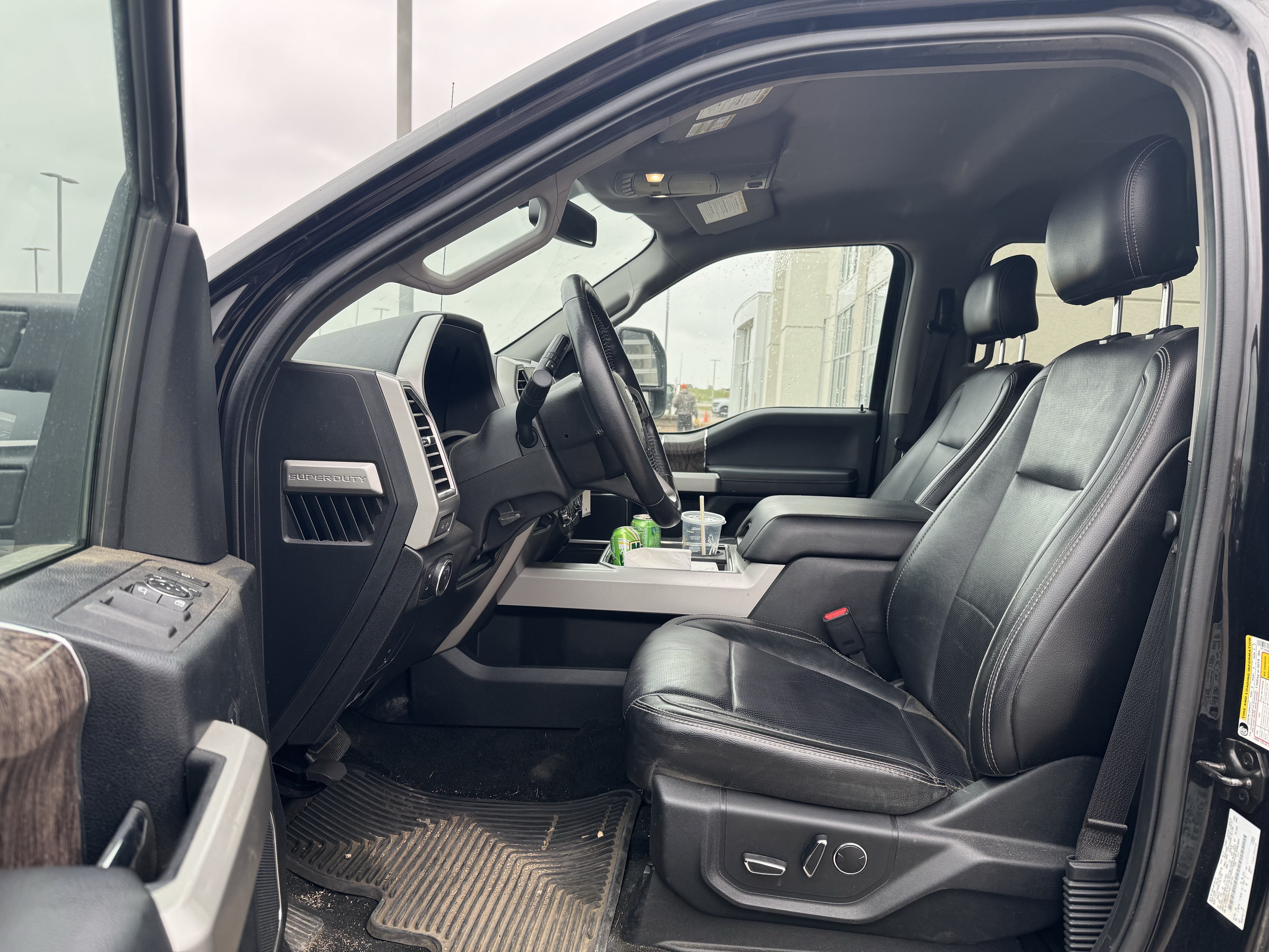 Certified 2017 Ford F250 Lariat w/ Chrome Package AWD/4WD image 8