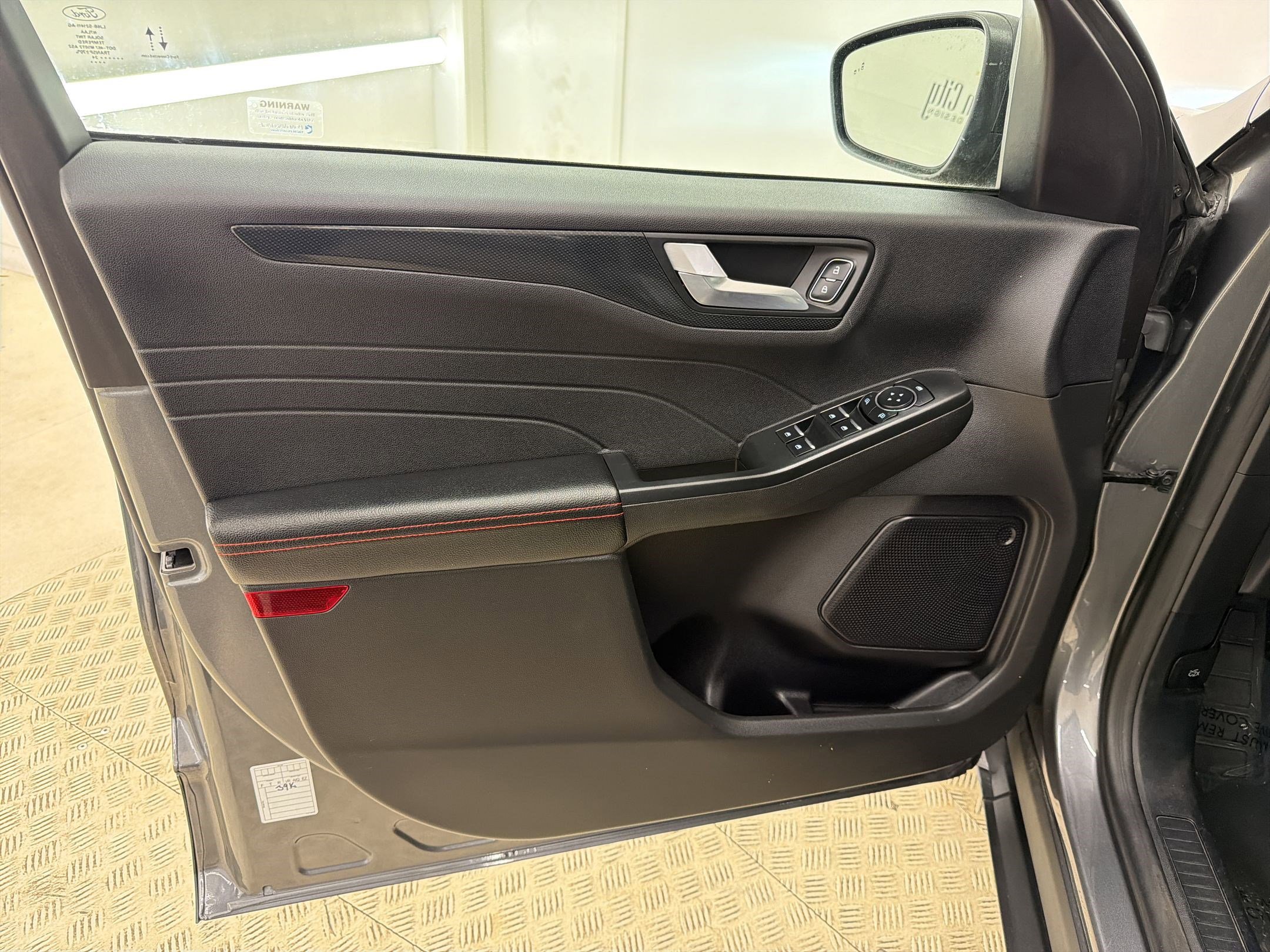 Certified 2024 Ford Escape ST-Line AWD/4WD image 20