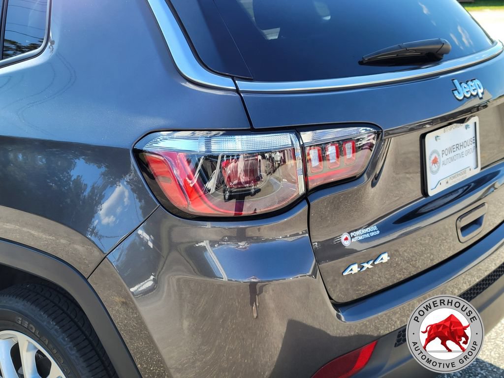Used 2023 Jeep Compass Latitude AWD/4WD image 13