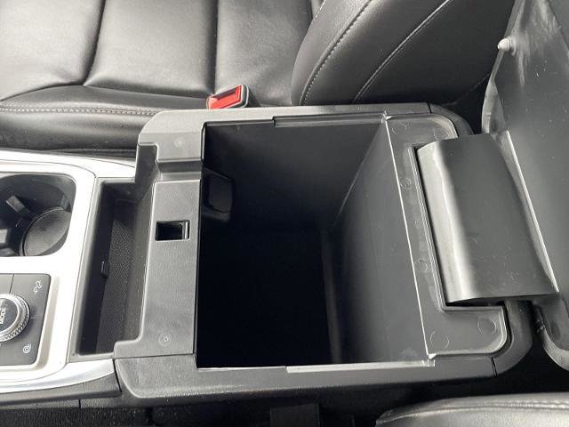 Certified 2022 Ford Explorer XLT w/ Equipment Group 202A image 32