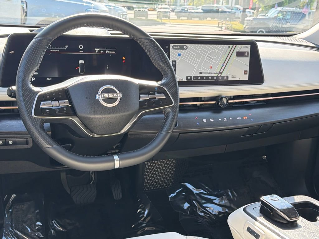 Used 2025 Nissan Ariya AWD image 34
