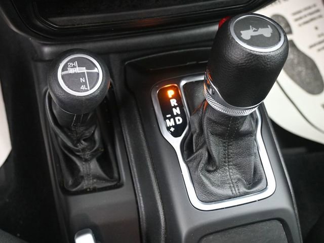 Used 2022 Jeep Wrangler Unlimited Sport AWD/4WD image 13
