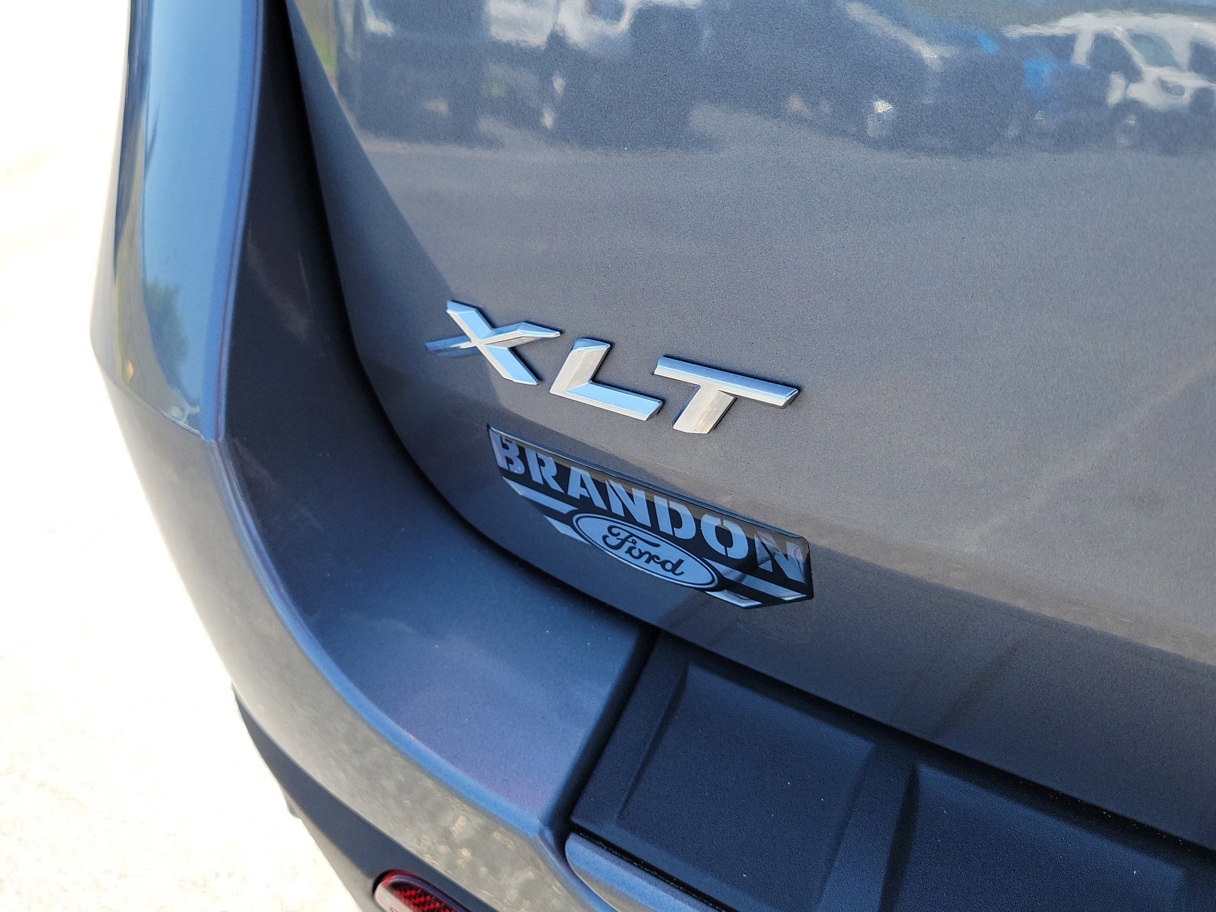 Certified 2023 Ford Explorer XLT w/ Equipment Group 202A image 9