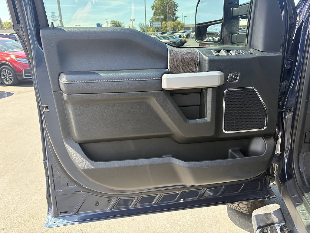 Certified 2019 Ford F250 Lariat w/ Lariat Ultimate Package AWD/4WD image 15