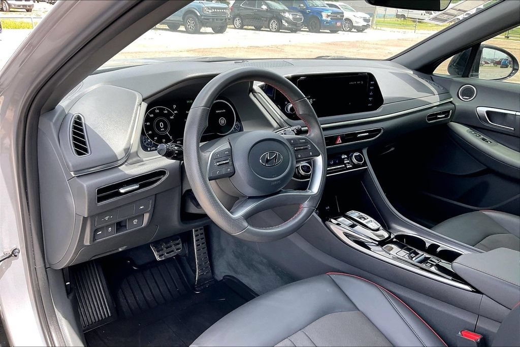 Used 2023 Hyundai Sonata SEL Plus FWD image 14
