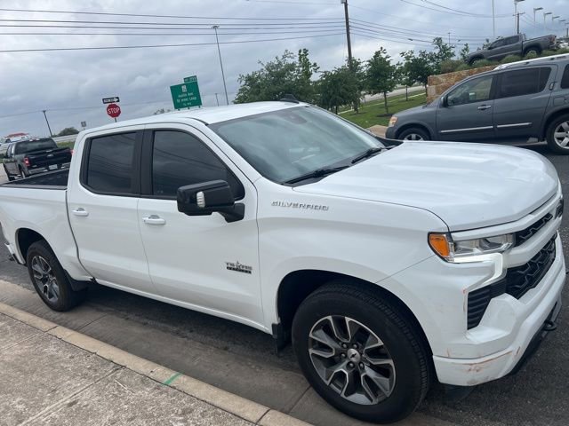 Used 2022 Chevrolet Silverado 1500 RST RWD image 2