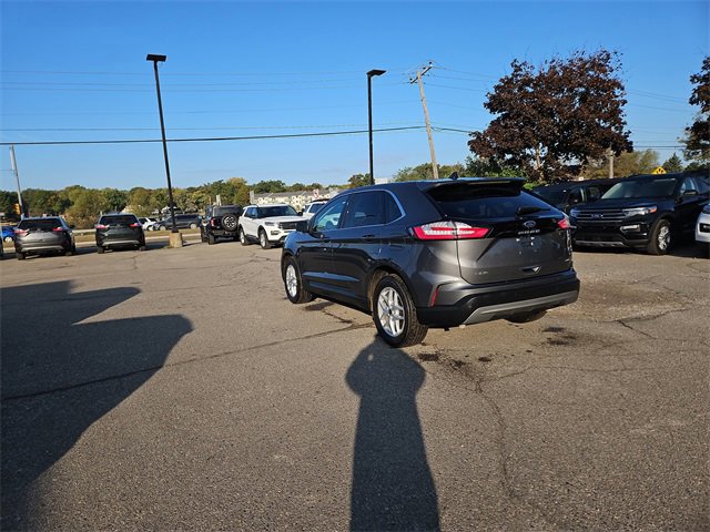 Certified 2022 Ford Edge SEL w/ Convenience Package image 8