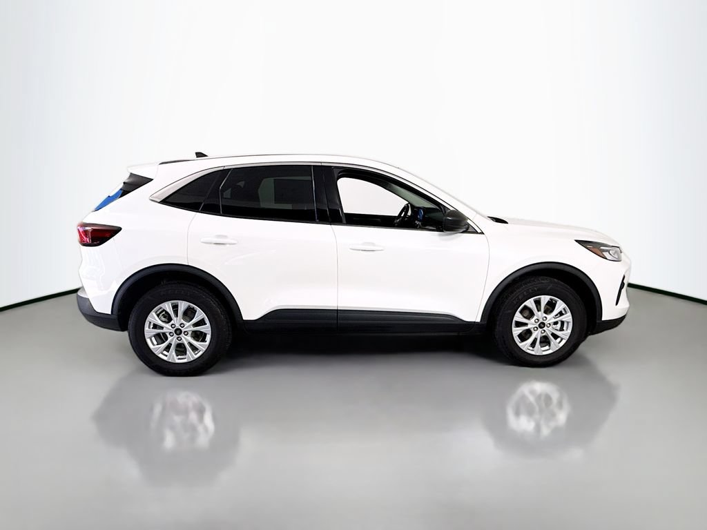 Certified 2023 Ford Escape Active AWD/4WD image 15
