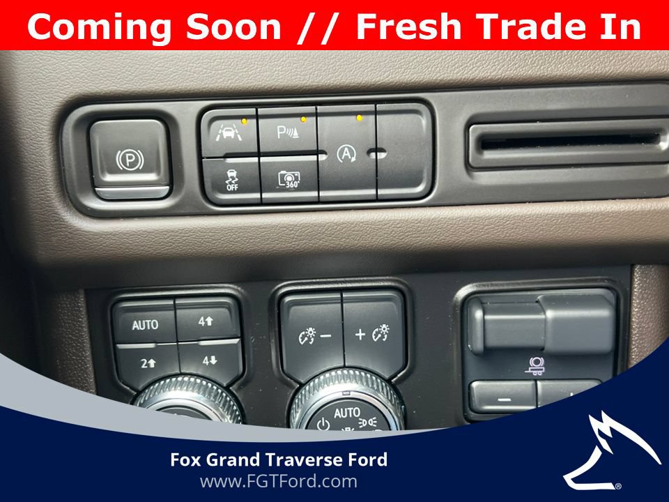 Used 2023 GMC Yukon SLT w/ SLT Premium Package AWD/4WD image 20