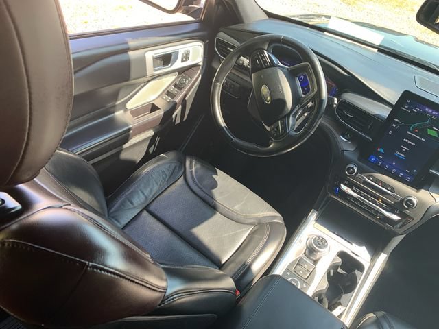 Certified 2020 Ford Explorer Platinum w/ Premium Technology Package AWD/4WD image 21
