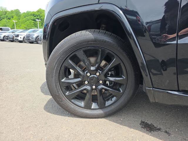 Used 2022 Jeep Grand Cherokee Laredo X AWD/4WD image 14