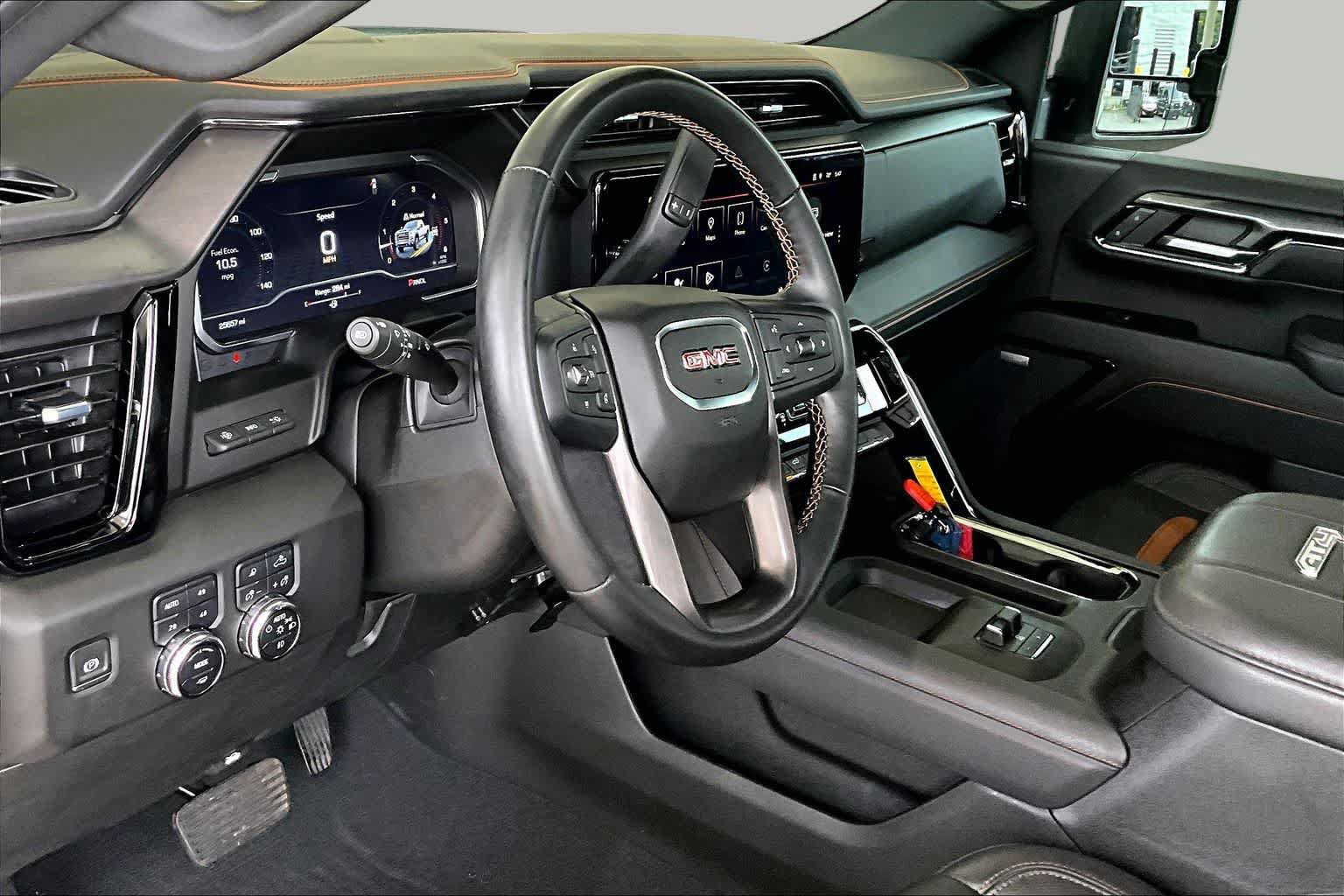 Used 2024 GMC Sierra 2500 AT4 w/ AT4 Premium Plus Package AWD/4WD image 18