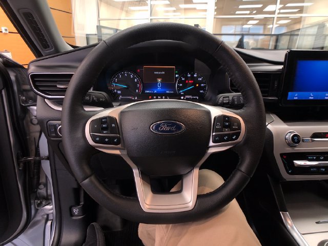 Certified 2023 Ford Explorer XLT w/ Equipment Group 202A AWD/4WD image 13