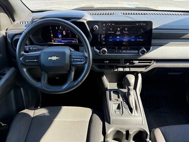 Used 2023 Chevrolet Colorado W/T RWD image 11
