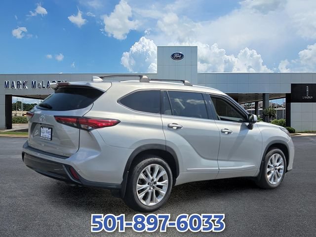 Used 2023 Toyota Highlander Limited FWD image 5