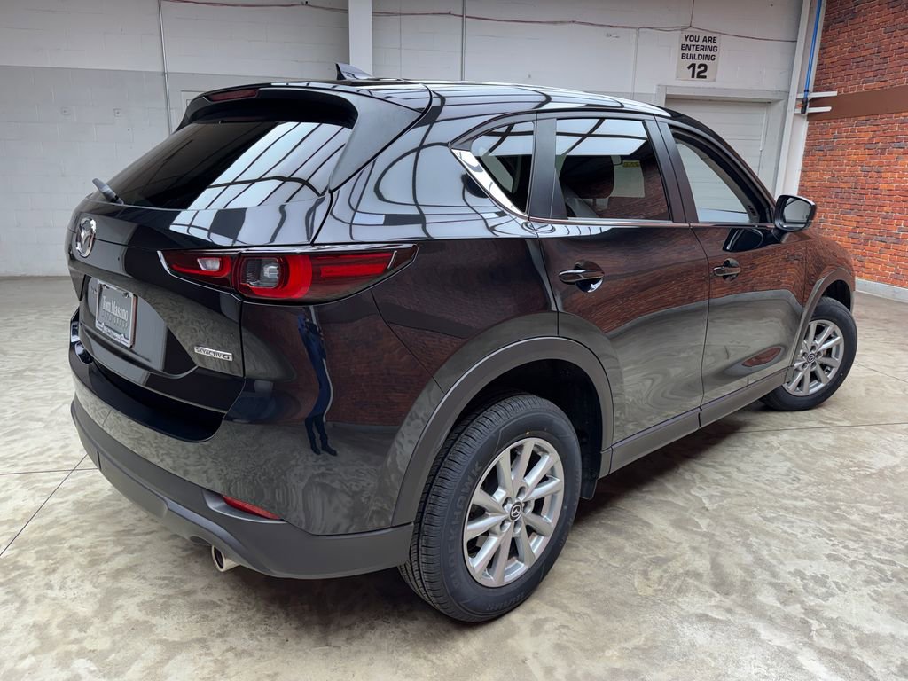 Used 2023 MAZDA CX-5 AWD 2.5 S w/ Select Package image 5