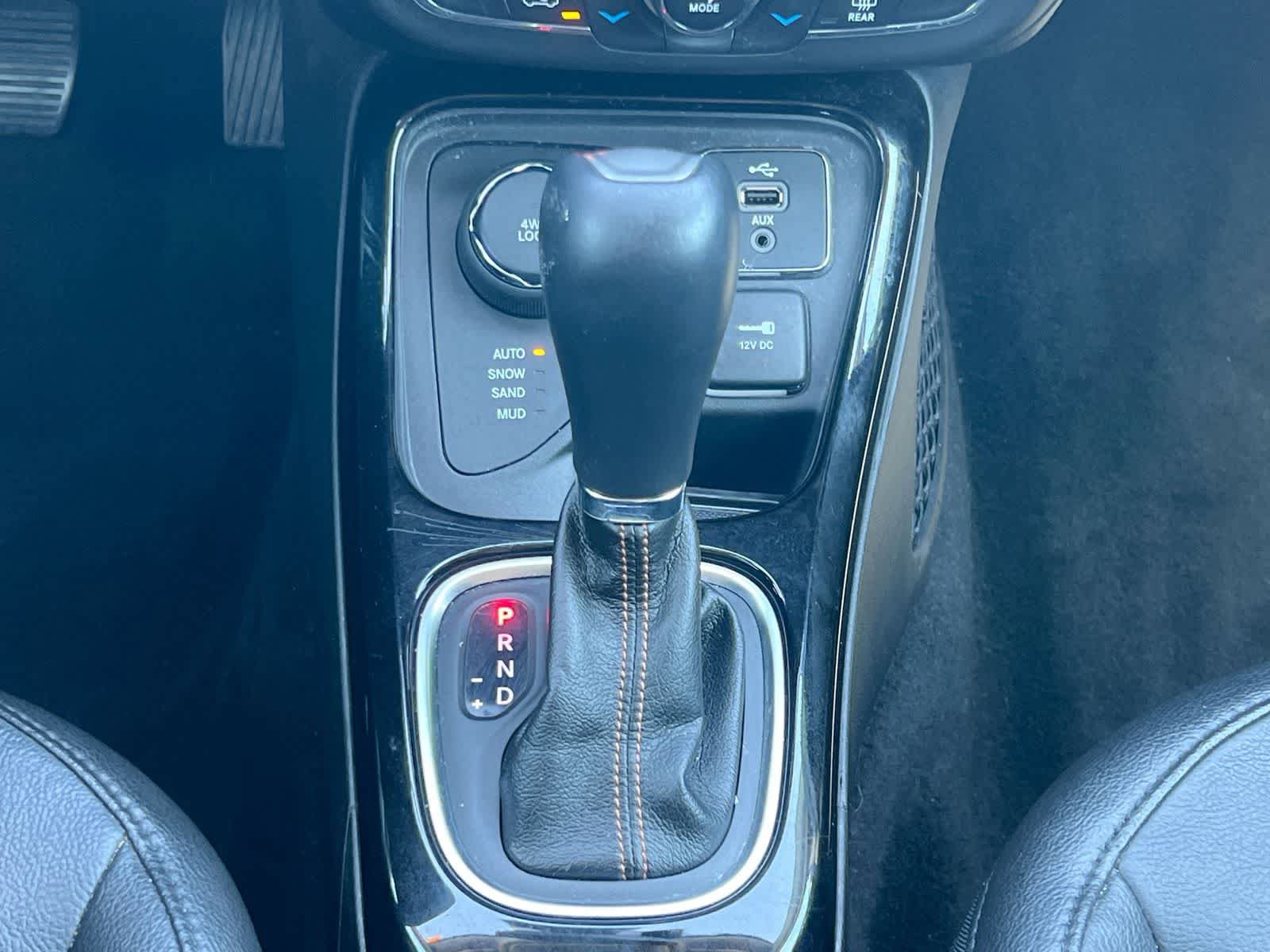Used 2018 Jeep Compass Limited AWD/4WD image 32