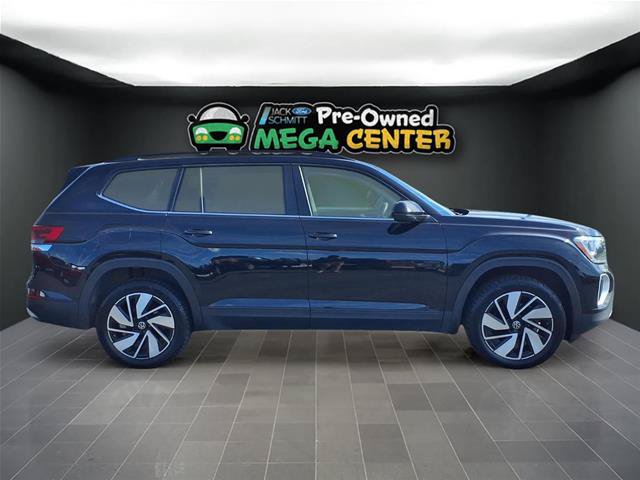 Used 2025 Volkswagen Atlas SE AWD/4WD image 31