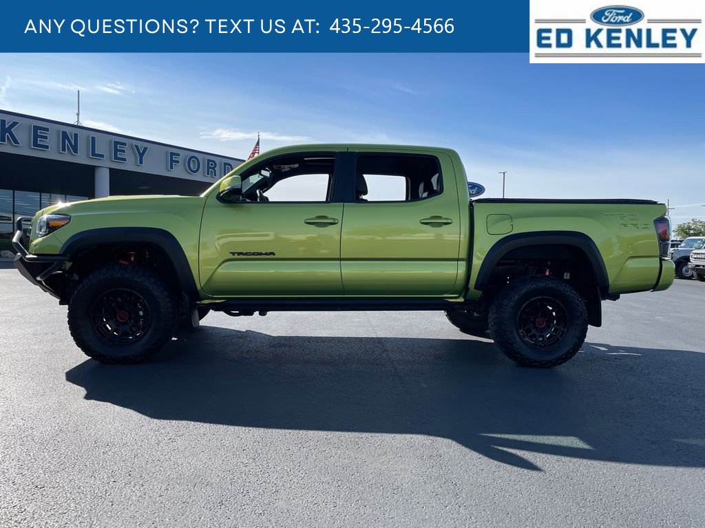 Used 2022 Toyota Tacoma TRD Pro AWD/4WD image 2