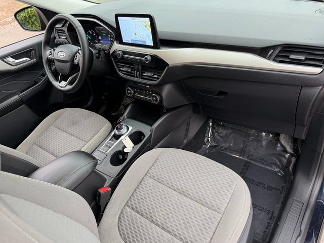 Certified 2021 Ford Escape SE w/ SE Sport Appearance Package FWD image 33