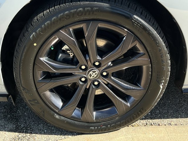 Used 2023 Toyota Sienna XSE w/ XSE Plus Package FWD image 10
