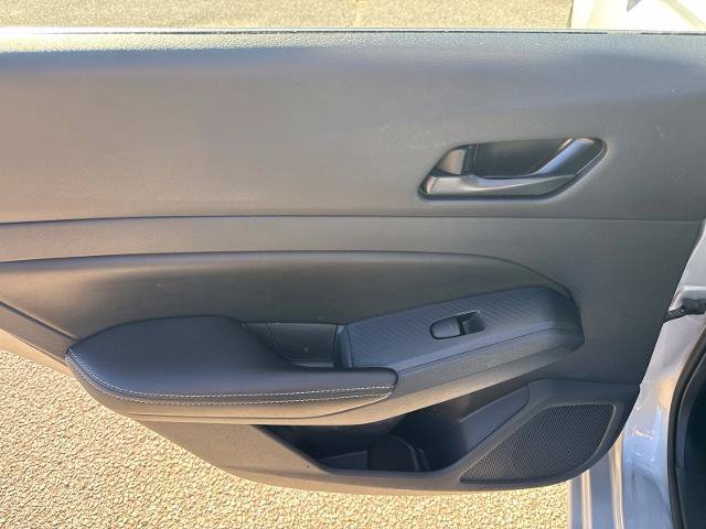 Used 2024 Nissan Altima 2.5 SV FWD image 32