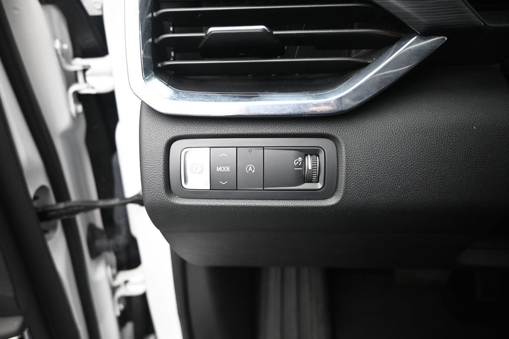 Used 2024 GMC Acadia Elevation FWD image 13