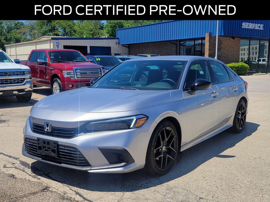 Used 2023 Honda Civic Sport image 2