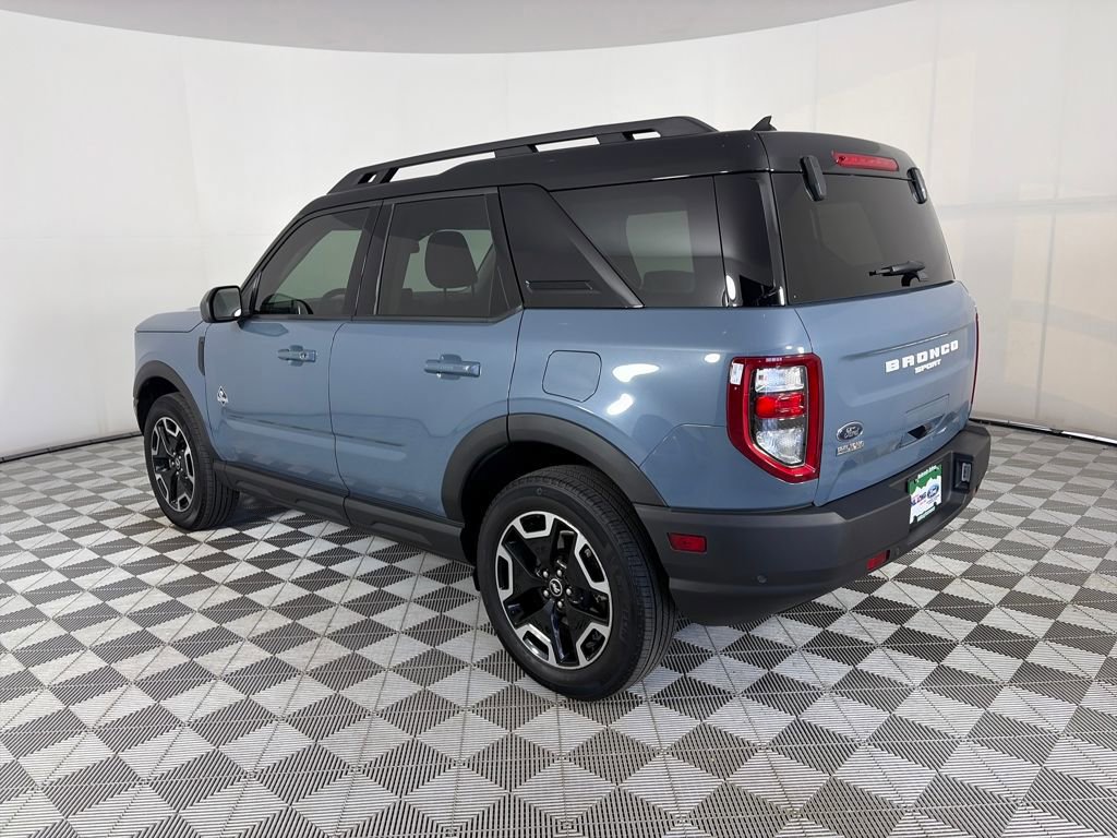 Certified 2024 Ford Bronco Sport Outer Banks w/ Tech Package image 3