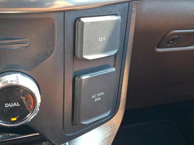Certified 2025 Ford F150 King Ranch AWD/4WD image 26