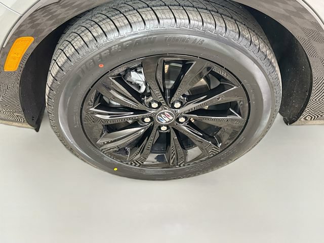 Used 2024 Buick Envista Sport Touring w/ Convenience I Package FWD image 29