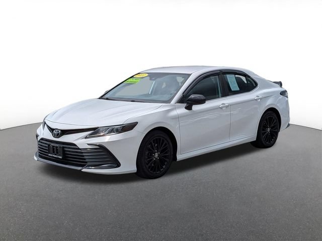 Used 2021 Toyota Camry LE FWD image 5