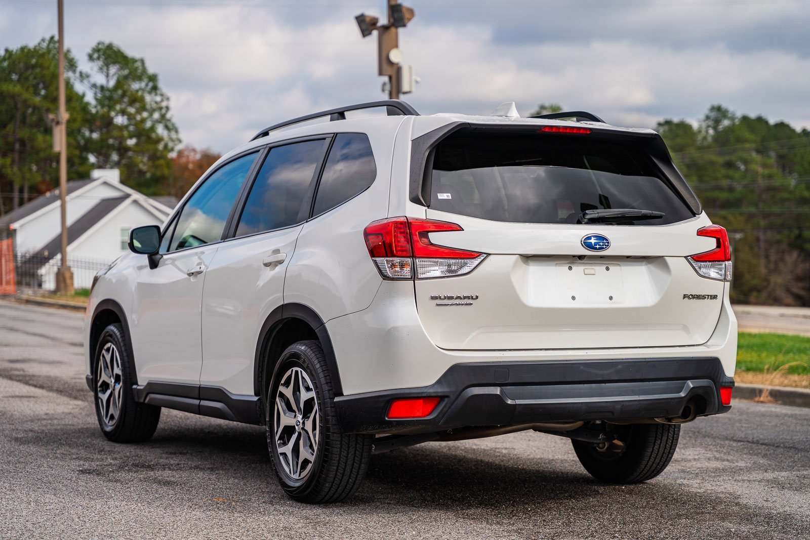 Used 2019 Subaru Forester Premium image 5