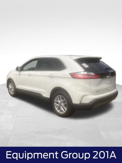 Certified 2024 Ford Edge SEL w/ Convenience Package AWD/4WD image 3