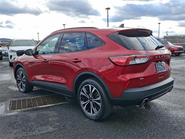 Certified 2022 Ford Escape SE w/ SE Sport Appearance Package image 2