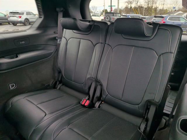 Used 2021 Jeep Grand Cherokee L Overland w/ Luxury Tech Group IV image 18