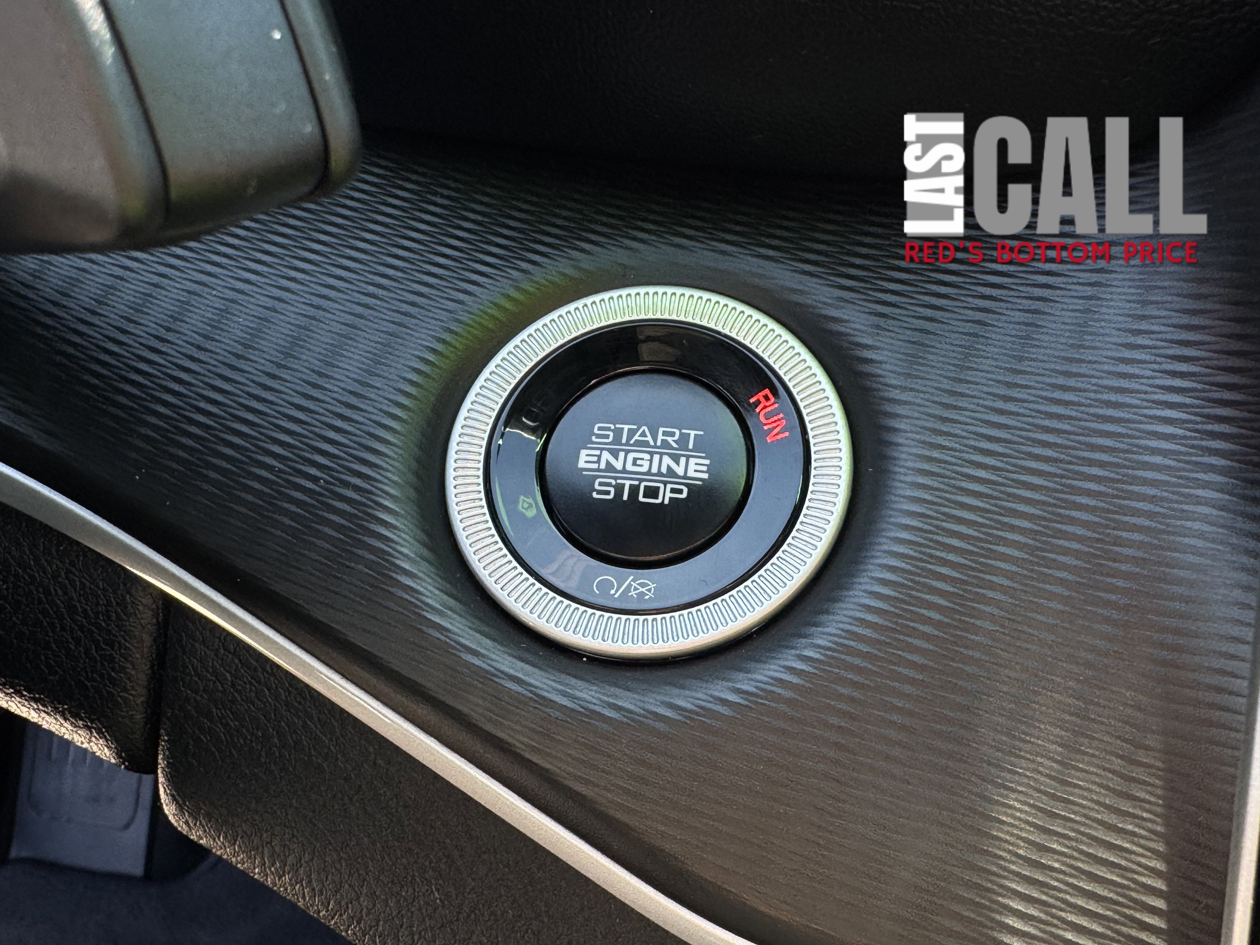 Used 2025 Jeep Grand Cherokee L Altitude image 23