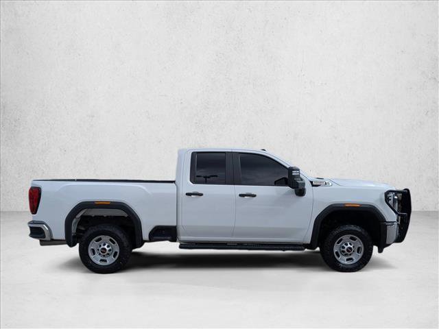 Used 2024 GMC Sierra 2500 Pro AWD/4WD image 4
