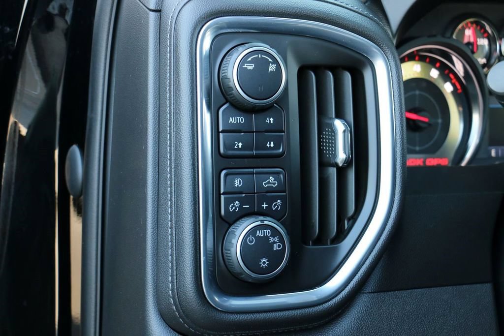 Used 2019 Chevrolet Silverado 1500 RST w/ All-Star Edition AWD/4WD image 19