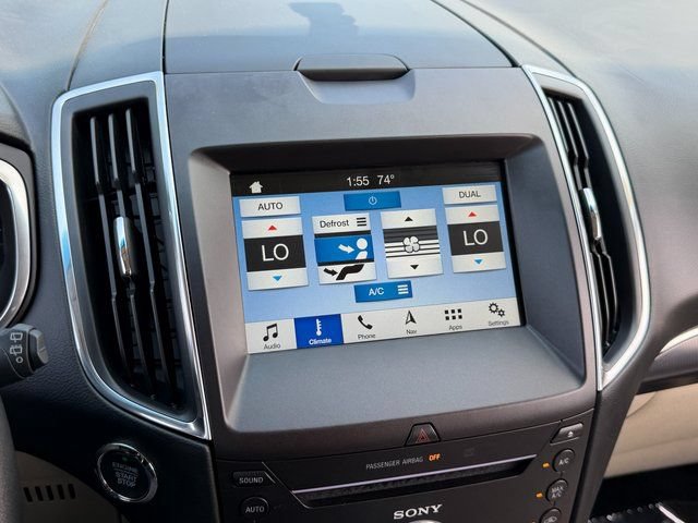 Certified 2018 Ford Edge Titanium w/ Technology Package FWD image 40