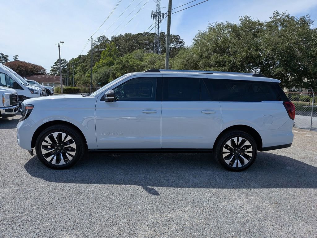 Certified 2025 Ford Expedition Max Platinum w/ Driver's Package AWD/4WD image 7