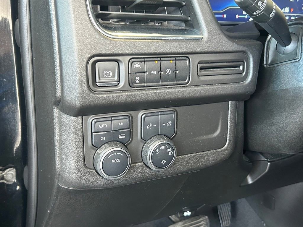 Used 2023 Chevrolet Tahoe LT image 34