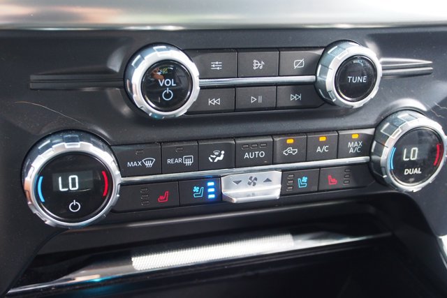Certified 2021 Ford F150 Lariat AWD/4WD image 26