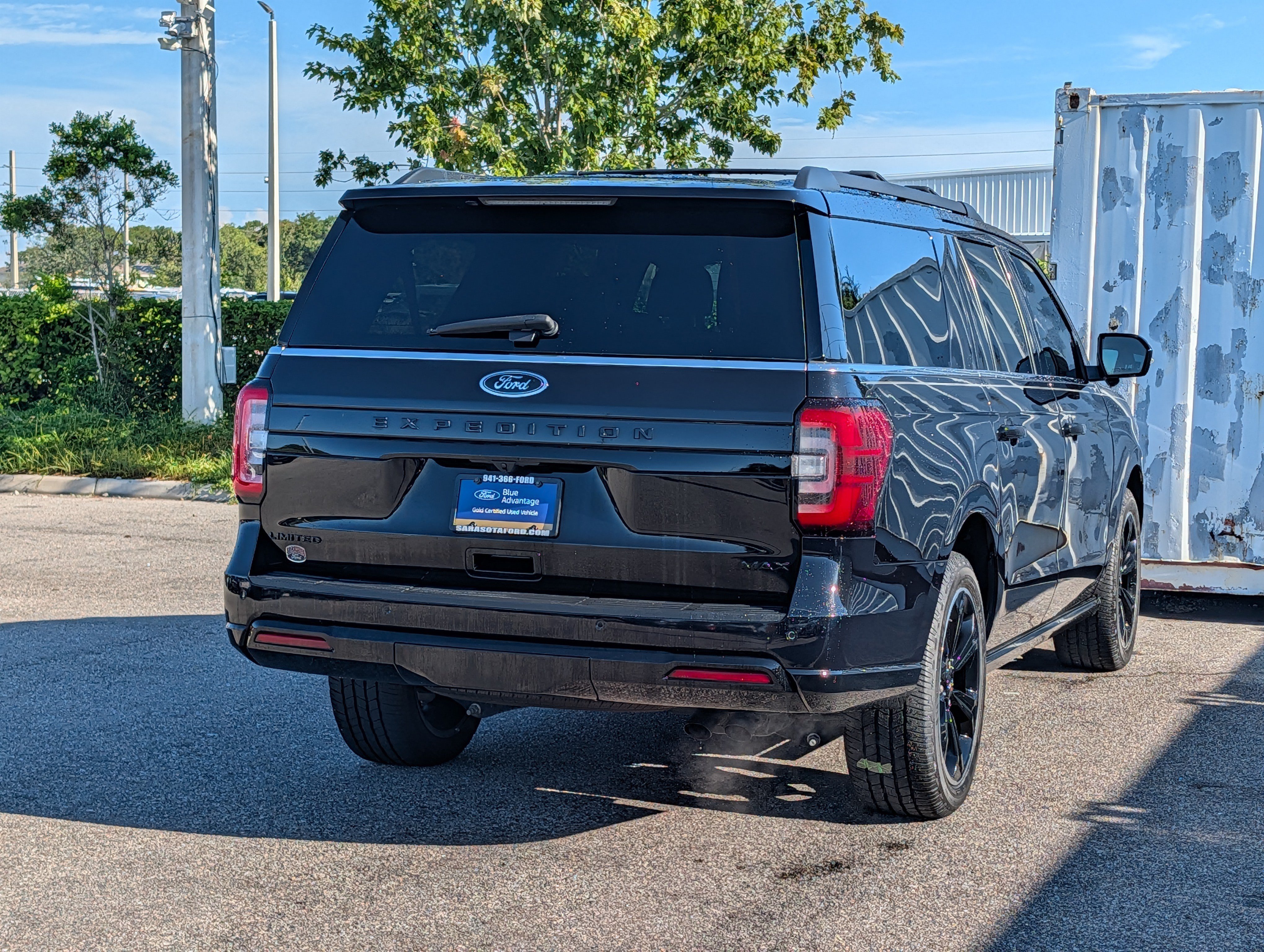 Certified 2023 Ford Expedition Max Limited AWD/4WD image 5