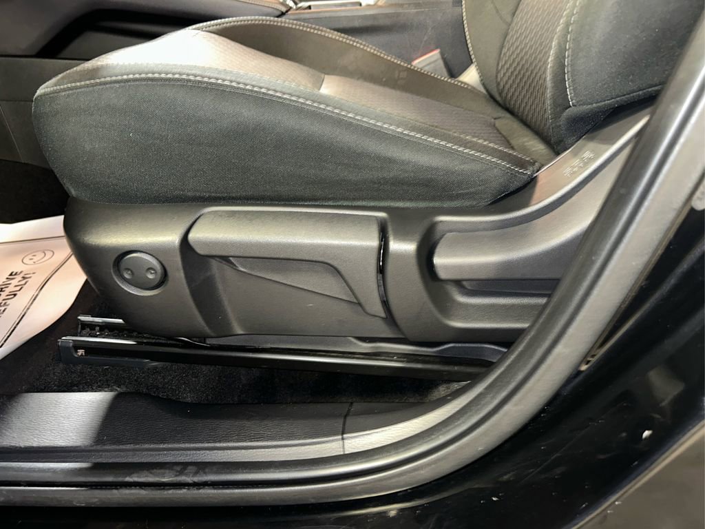 Used 2022 Mitsubishi Outlander ES AWD/4WD image 27