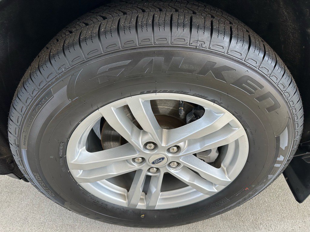 Certified 2020 Ford Explorer XLT w/ Equipment Group 202A image 11