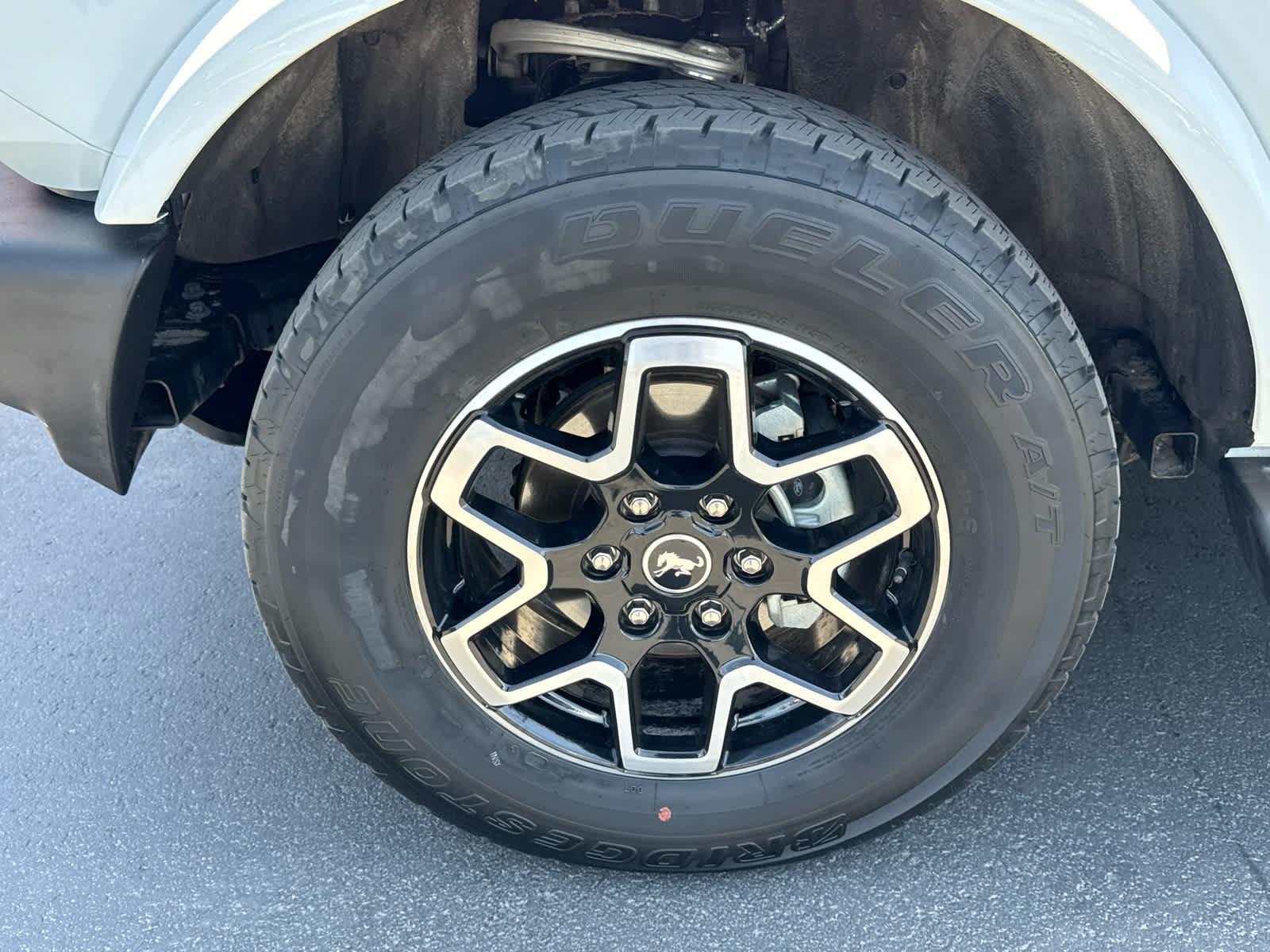 Certified 2025 Ford Bronco Outer Banks AWD/4WD image 11